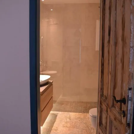 The Deak Cube Appartement